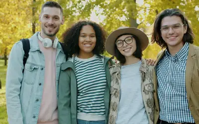 Image à la une pour Embracing Fresh Beginnings: How Labour Day and Volunteering Shape Our Fall